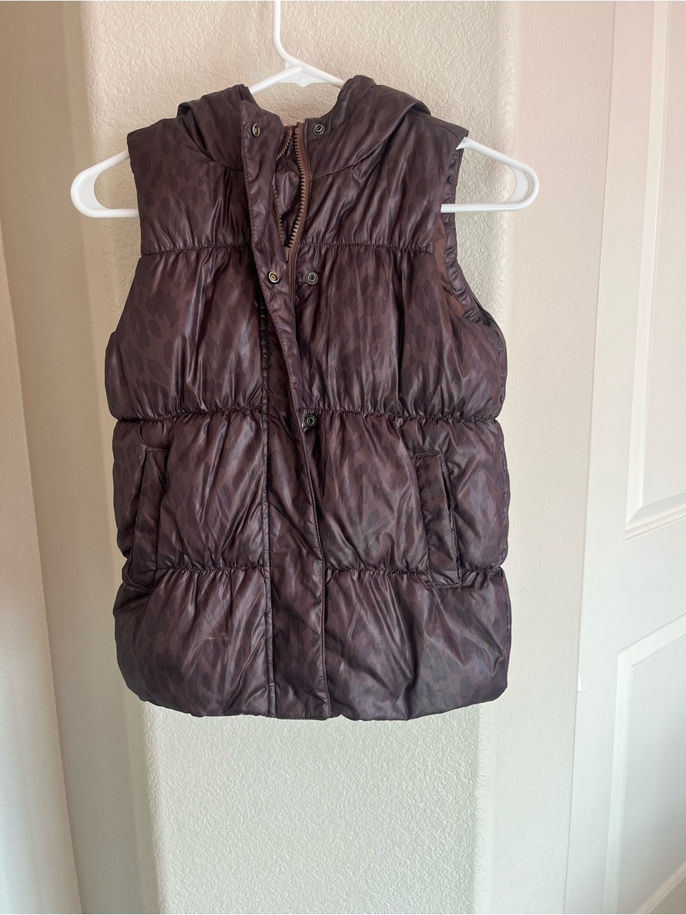 GAP Girls Quilted Hooded Puffer Vest - Deep Brown with faint Leopard Pattern.